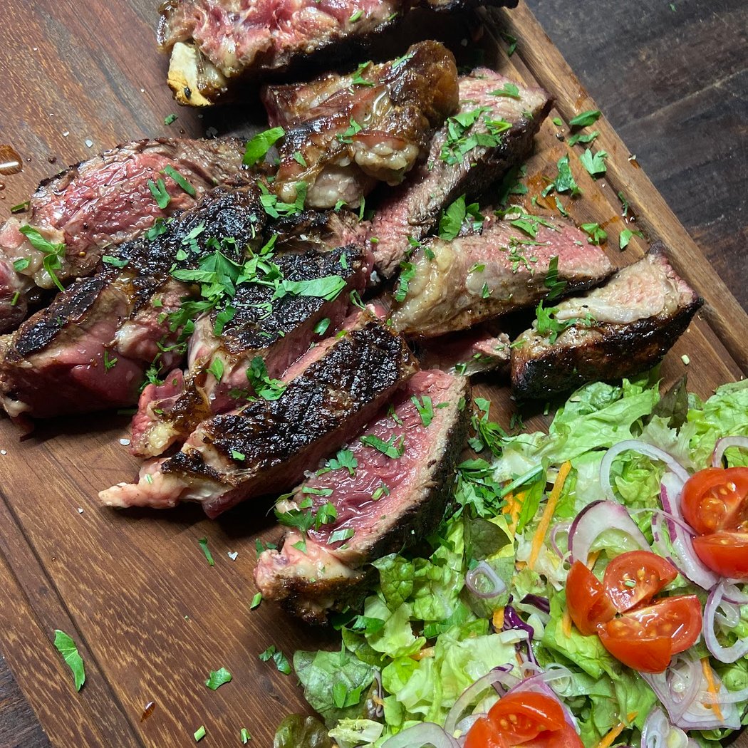 Le Bœuf sur le Grill | Restaurant de viandes, Grillades 1